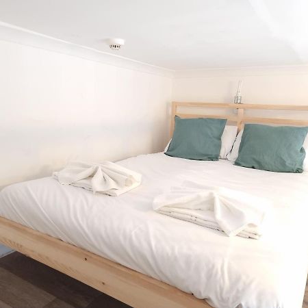 F8-Mezzanine 1st Floor Flat Fits 3 Near Paddington Appartement Londen Buitenkant foto