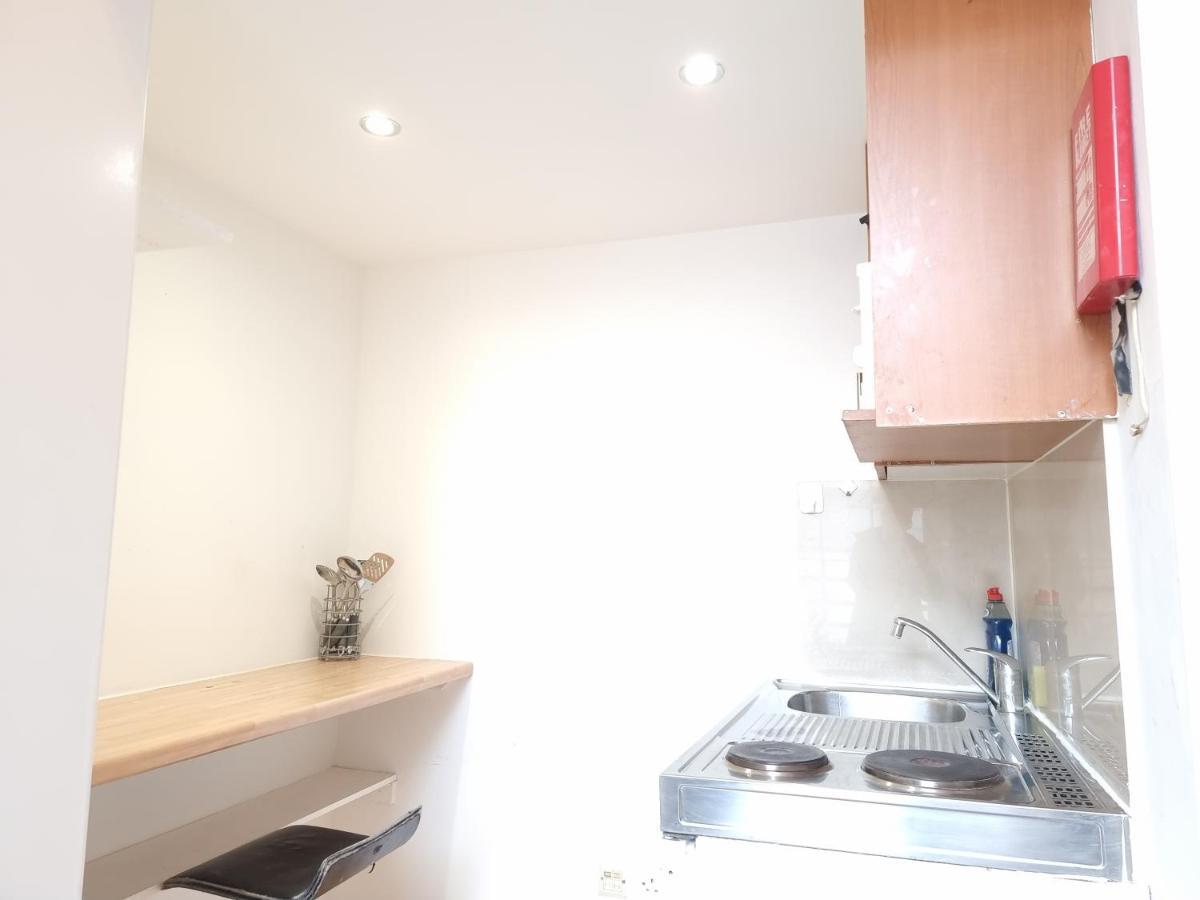 F8-Mezzanine 1st Floor Flat Fits 3 Near Paddington Appartement Londen Buitenkant foto