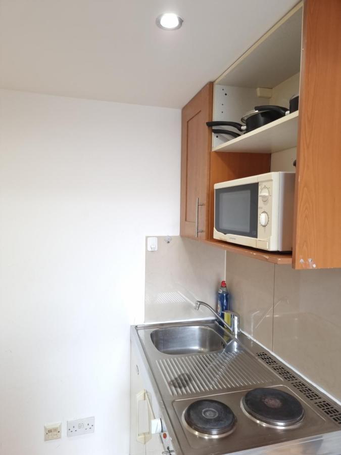 F8-Mezzanine 1st Floor Flat Fits 3 Near Paddington Appartement Londen Buitenkant foto